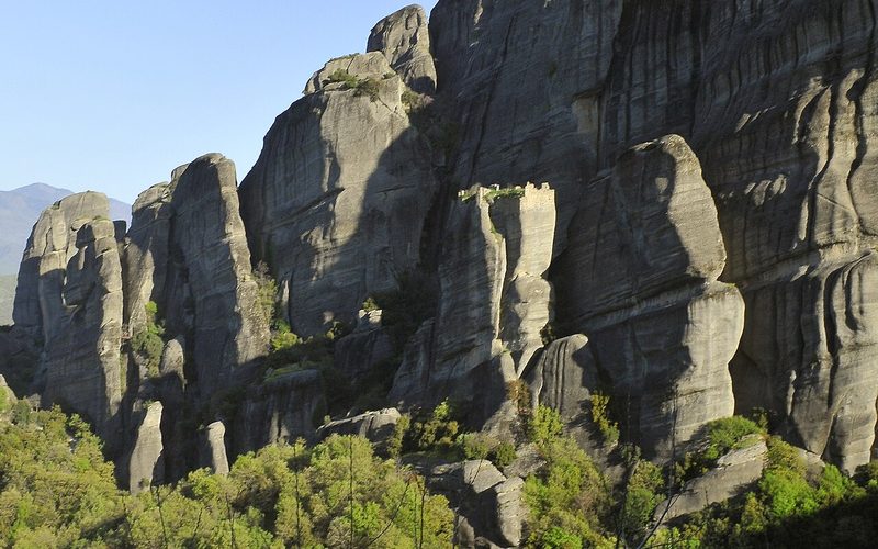 Meteora Travel Guide: Monasteries on the Rocks
